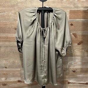 H & M olive green satin short sleeve top  gathered neckline and sleeves  L